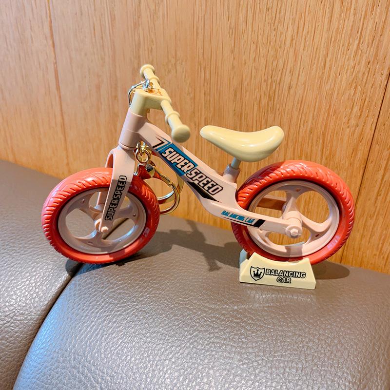 Creative, Fun and Movable Bicycles, Couple Jewelry, Keychain Pendant, Small Gift Ornament.