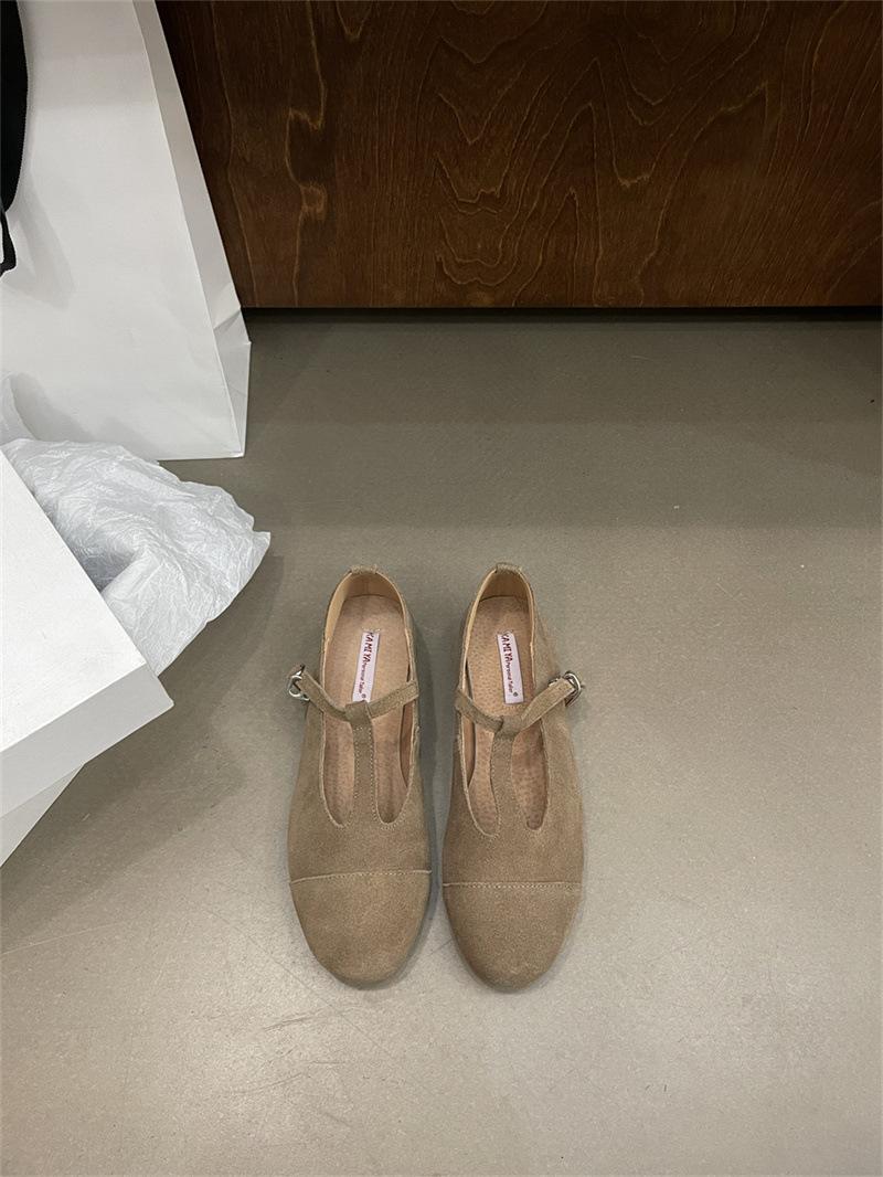

French T-button Mary Jane shoes 2025 autumn new retro matte leather shoes small leather shoes Boken shoes 40