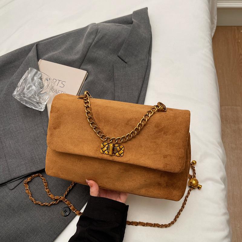 

Премиальная текстура ретро матовая замшевая сумка под мышкой 2025 осень и зима новая французская популярная универсальная на плечо сумка-мессенджер коричневый