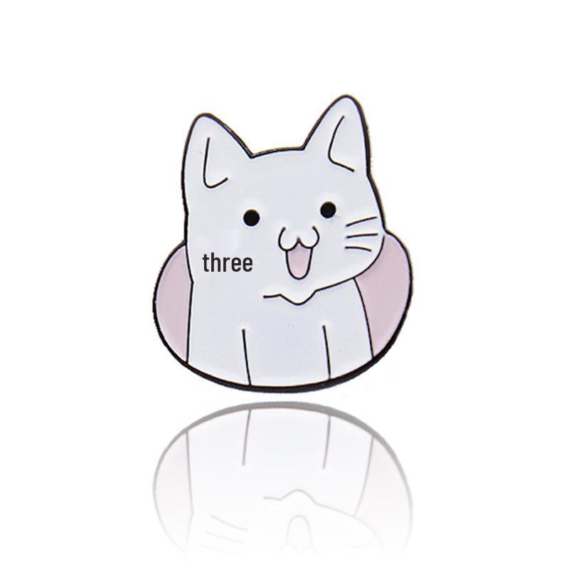 Trendy Cartoon Cat Hide-and-Seek Spaceship Brooch