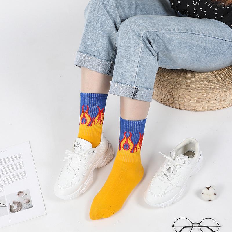 Unisex Trendy Flame Pattern Mid-Calf Socks - Versatile European & American Street Hip-Hop Style