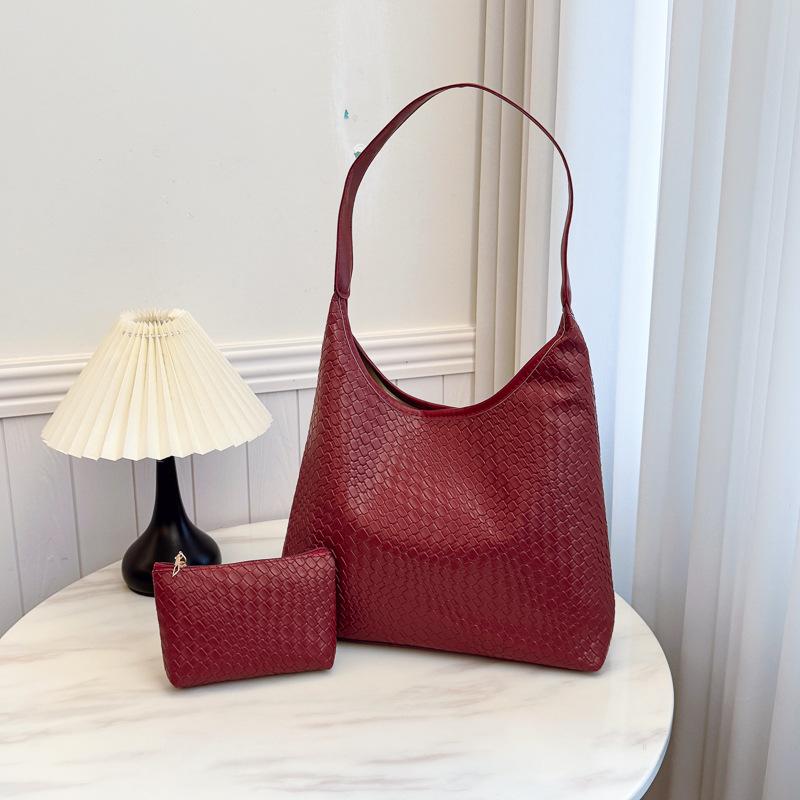 Casual Retro Large-Capacity Bag Female Popular Versatile Foreign Style Shoulder Bag Super Fire Bucket Bag красный