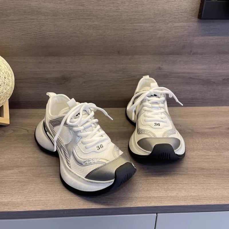 2024 New Mesh Women's Dad Shoes Thick Sole Heightening Small Breathable Soft Sole Sports Casual Shoes