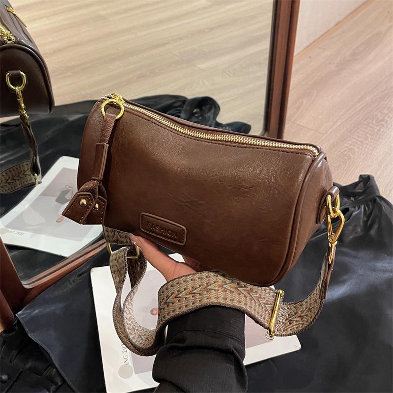 Crossbody Single Shoulder Bag Fashion Casual Simple Retro Classic Girl Style