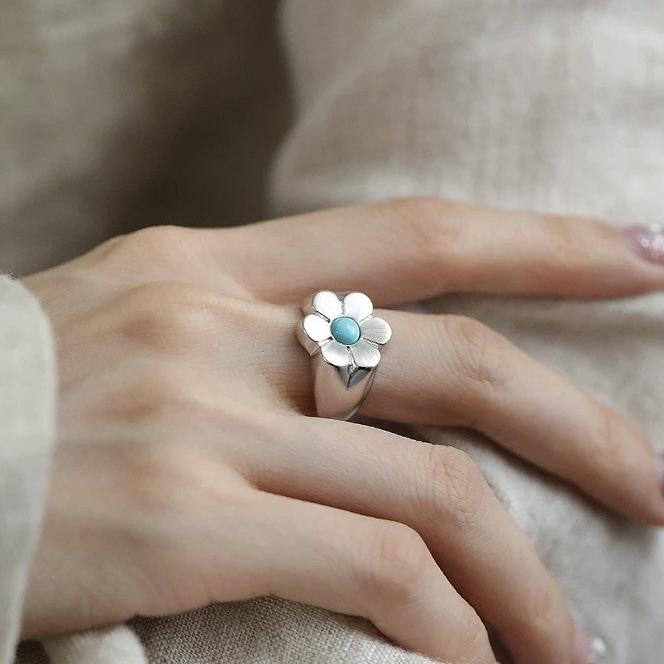

Unique Turquoise Inlaid Six-Petal Flower Open Ring - Women s Finger Ring Adjustable Open