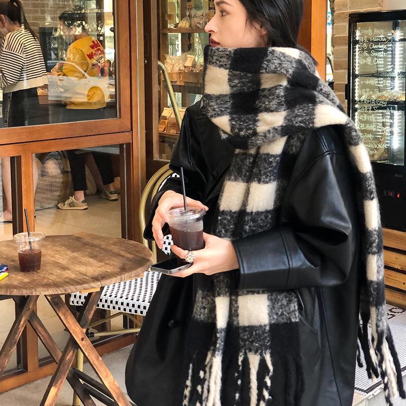 Korean Style Plaid Scarf for Women Mohair Soft Thickened  Warm Soft Girl Tassel Versatile Small Version Trendy Scarf for Men