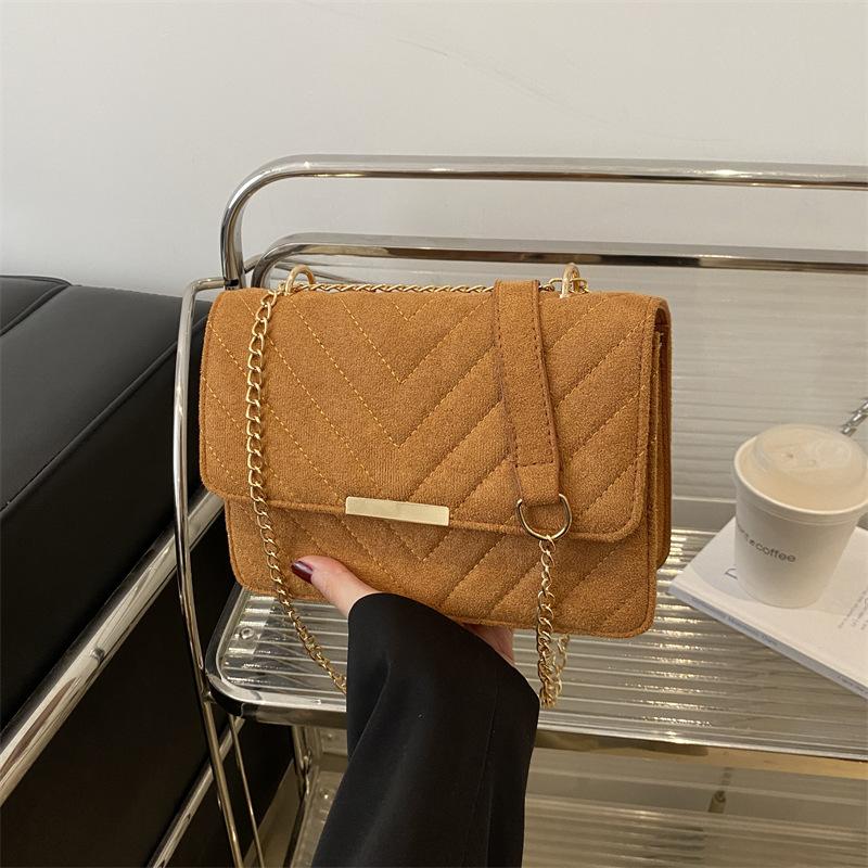 Stylish and simple chain bag women's 2025 spring new texture ins small square bag retro commuter messenger women's bag