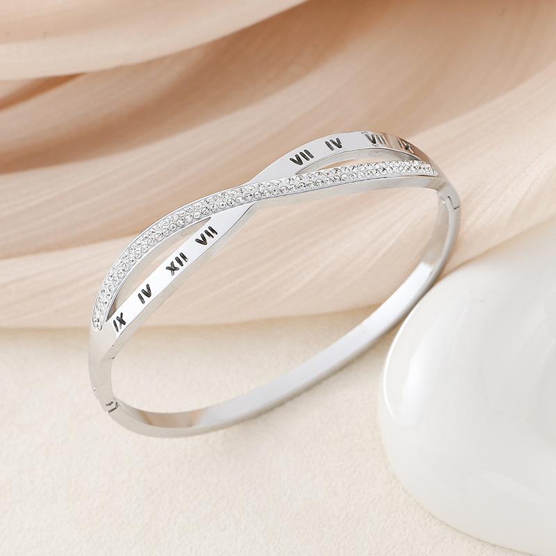 

Браслет из нержавеющей стали с перекрещенными римскими цифрами, женская модная бриллиантовая цыганская бижутерия