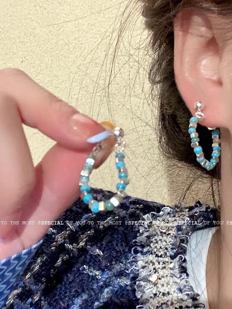 Sweet and cool girl~ Light luxury high-end butterfly earrings New year's trendy cold wind sweet stud earrings and ear jewelry