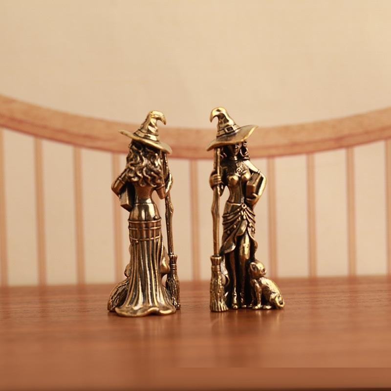 Brass Magic Witch Miniature Statue Retro Collectible Figurine Creative Desktop Ornament for Theme Party Home Decor Gift