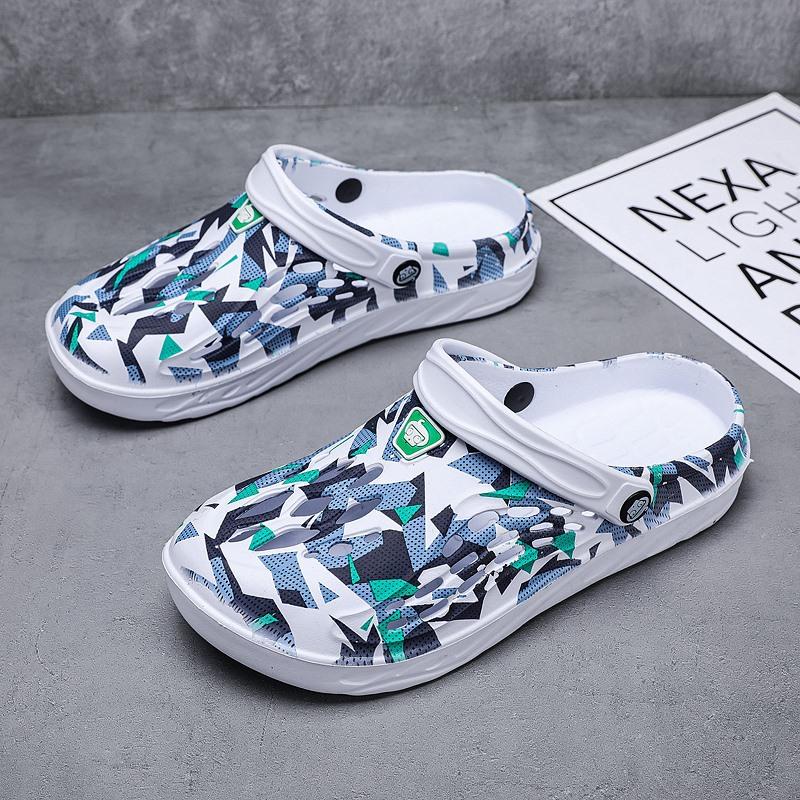 Large Size 4849 Hole Shoes Men Hollow Breathable Beach Shoes Lightweight Outdoor Two Wear Baotou Sandals Slippers