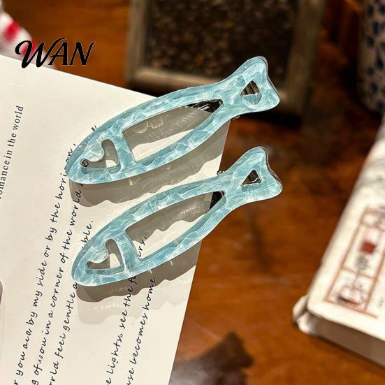 Fresh Fish Hollow Shape Clip 2Pcs Girl Hairpins, Acrylic Hair Clips with Built-in Elastic Clip, Broken Pins, Transparent Icy Blue Accessories