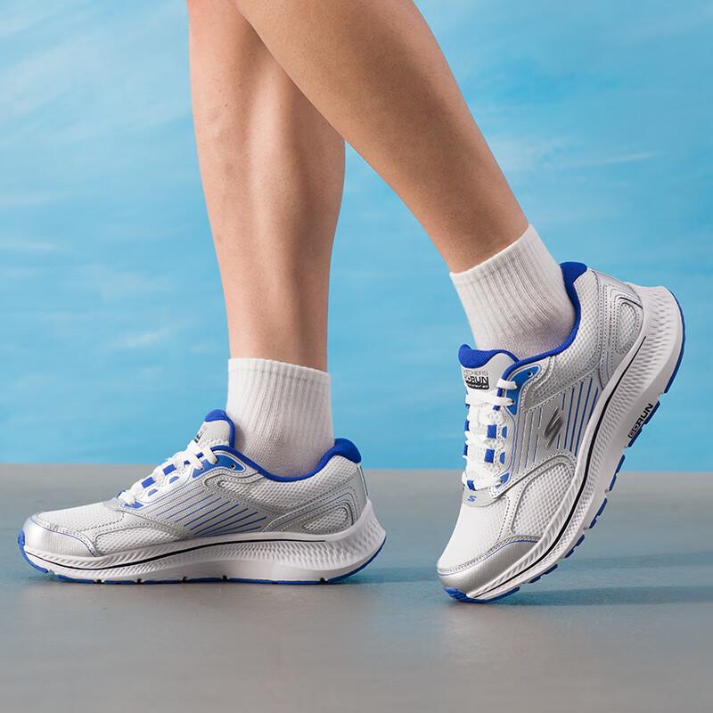 Skechers Men s 220884-WBL Road Running Shoes 7
