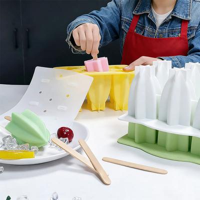 Silicone Popsicle Mold with Lid Handle Easy-Release Ice Pop Maker for DIY Treats BPA-Free Dishwasher Safe Fun Summer Kitchen Tool for Kids Adult