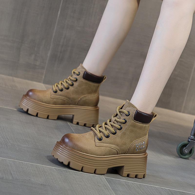 Botas Martin femininas outono e inverno novas botas retrô de locomotive sola grossa botas de trabalho para exterior cano curto de couro botas femininas versáteis