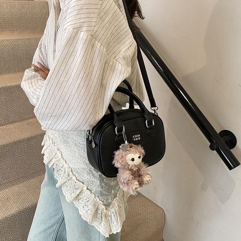 

Премиальная текстура Боулинг Маленькая женская сумка Универсальная иностранная сумка-мессенджер Маленькая квадратная сумка через плечо no pendant чёрный