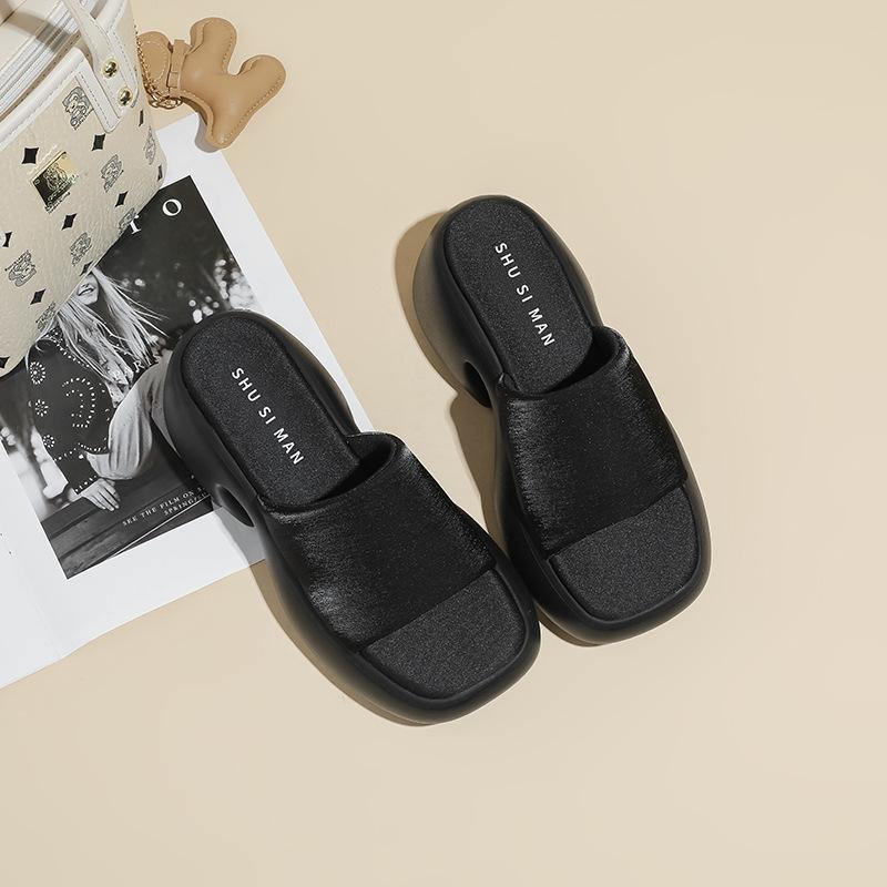 

One-word drag thick bottom non-slip outer wear heightening new slippers women step on home square head shit summer feeling versatile 35 чёрный