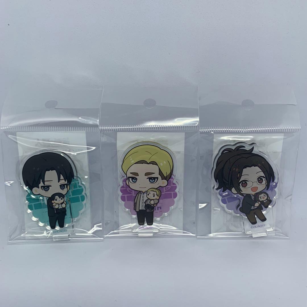 Used Attack on Titan Levi Erwin Hanji Mini Character Acrylic Stand