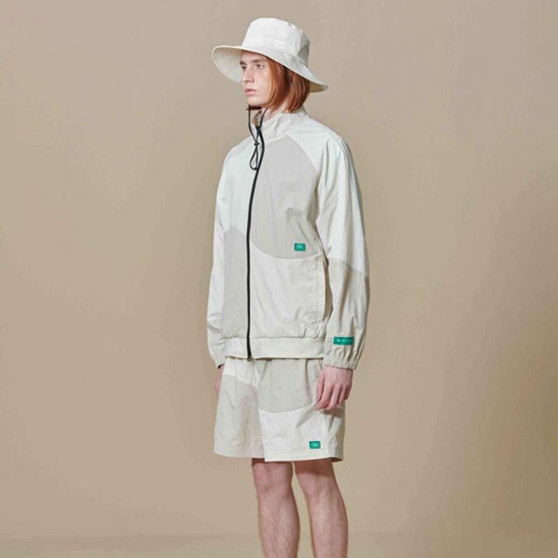 Bbc Earth Windbreaker Checkerboard  Ivory 