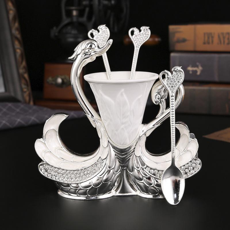 Ny Kreativ Svan Basmetall Fruktgaffel, Månkakgaffel, Dessertsked, Hushållsbordsyta Bordsservis Förvarings- och Placeringställ