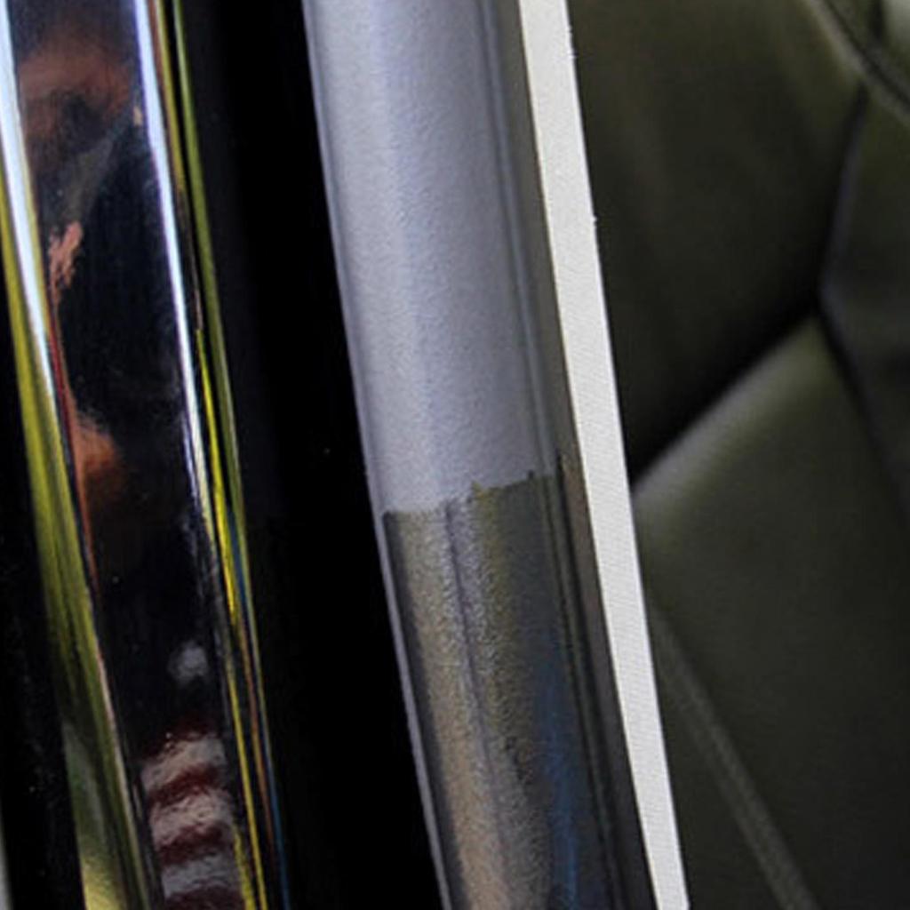 Spray Detalhador de Interior 120ml Limpeza Rápida Multiuso para Automóveis Limpador de Tecido e Bancos de Carro Para Painéis de Caminhões Molduras de Portas