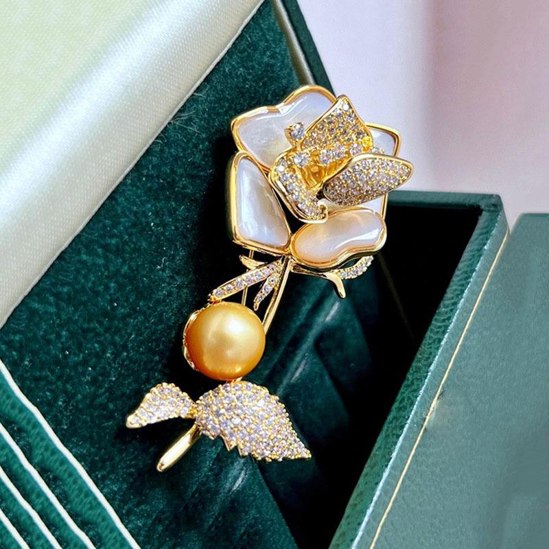 Peony Brooch with A Fashionable Design Sense, Pearl Brooch with A Unique and Trendy Light Luxury Coat Accessory, Anti-glare Pin