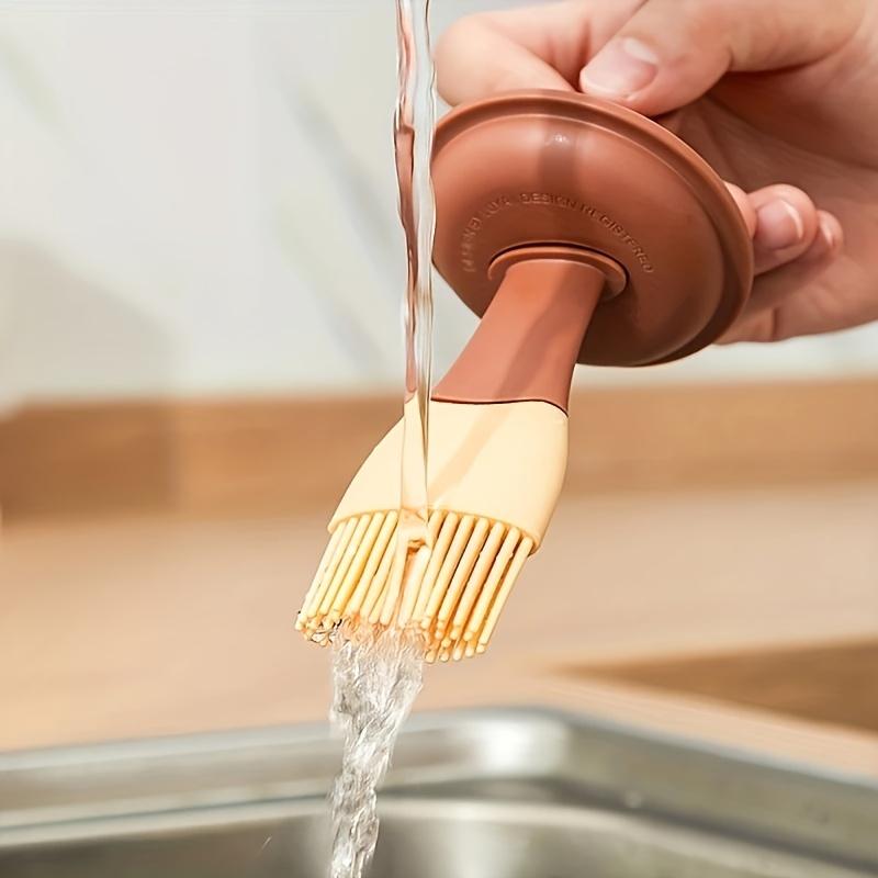 1pc Integrated Oil Brush and Bottle , Heavy Duty Silicone Kitchen Brush with Built-in Oil Container, Heat-Resistant Up To 446°F/230°C