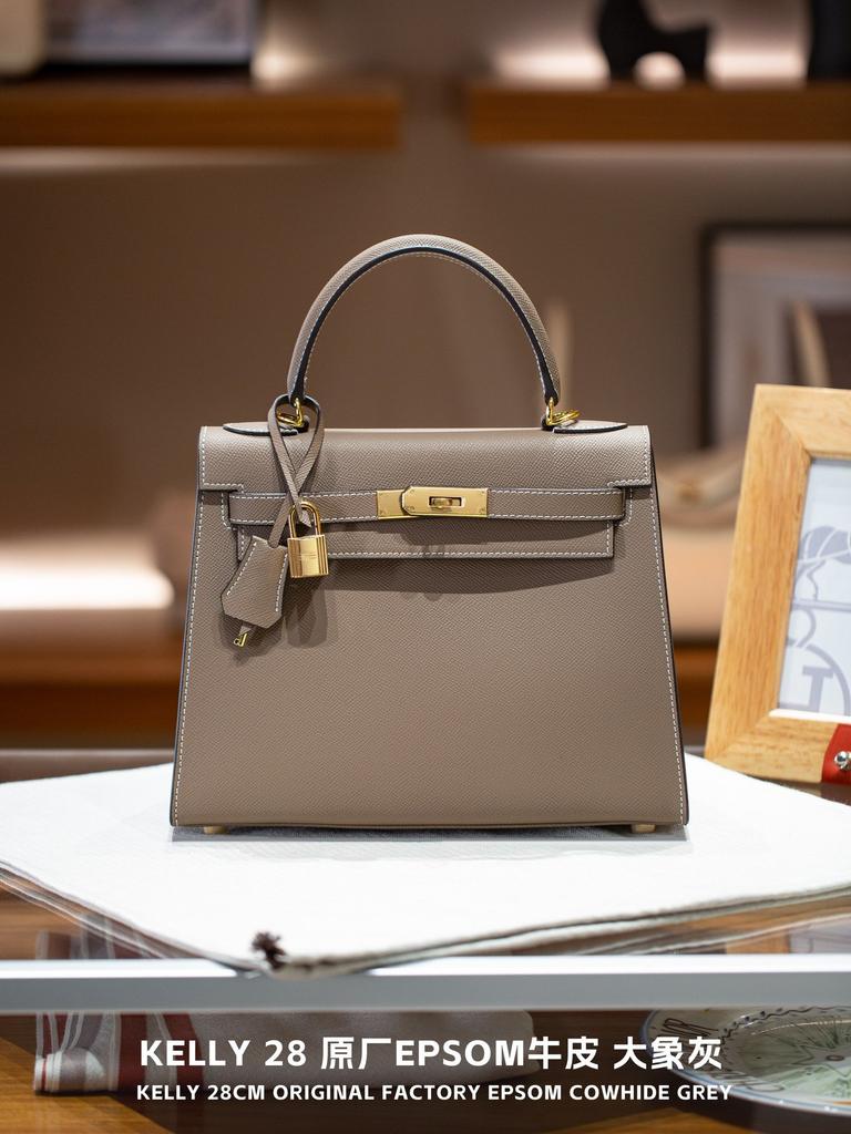 28 Second-Generation Cowhide Tote Bag Large Capacity Handbag Fashion Single Leather Decoration Womens Bag