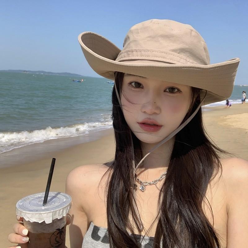 Outdoor Sun Breathable Hat For Men And Women Cotton Blend Material With Roll Brim