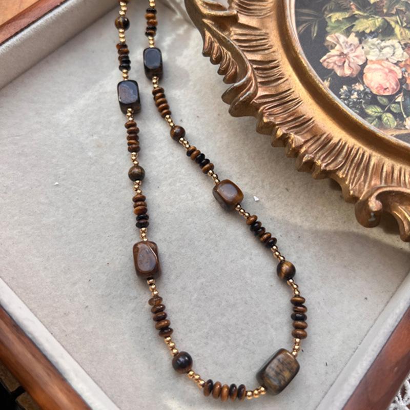 Maillard Vintage Oval Tiger Eye Long Necklace: Niche Light Luxury Sweater Chain for Women