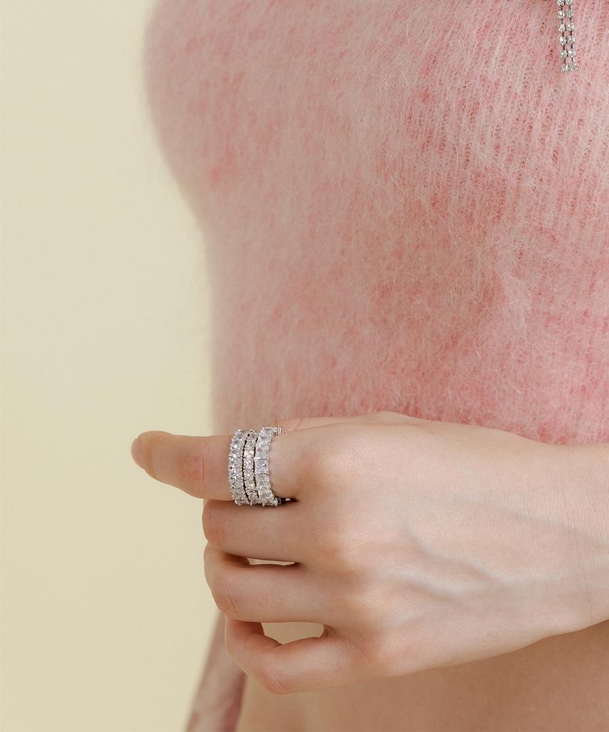 Matias Square Glow Ring