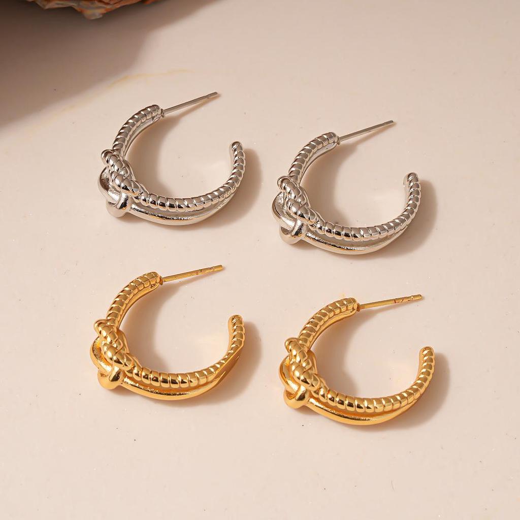 European & American Stainless Steel Knotted C-shaped Stud Earrings - Simple & Versatile Fashion Jewelry.