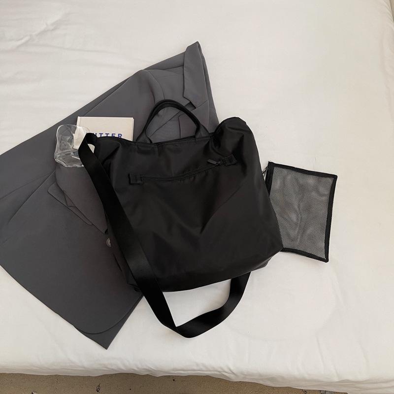 Korean Lightweight 2025 Crossbody Bag: New Fashion, Versatile, Commuter-Friendly, Shoulder & Lazy Style