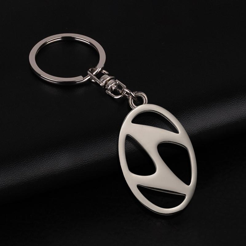 1Pcs 3D Metal Car Badge Keychain Zinc Alloy Keyrings Auto Accessories For Hyundai Accent AMICA Aslan Azera DYNASTY Elantra Equus Galloper