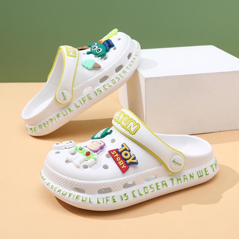 Stylish Cartoon Kids Hole Shoes Breathable Summer Sandals For Boys And Girls Comfortable Eva Design