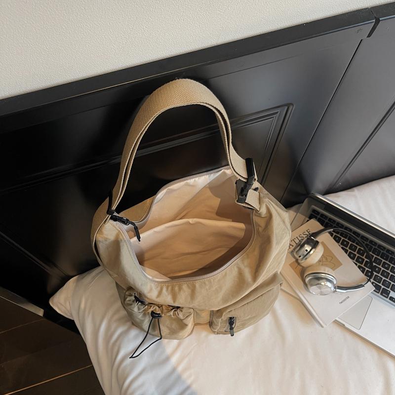 Borsa a Spalla Grande Capacità con Cuciture Colorate Borsa a Tracolla Leggera da Donna con Tasche Multiple