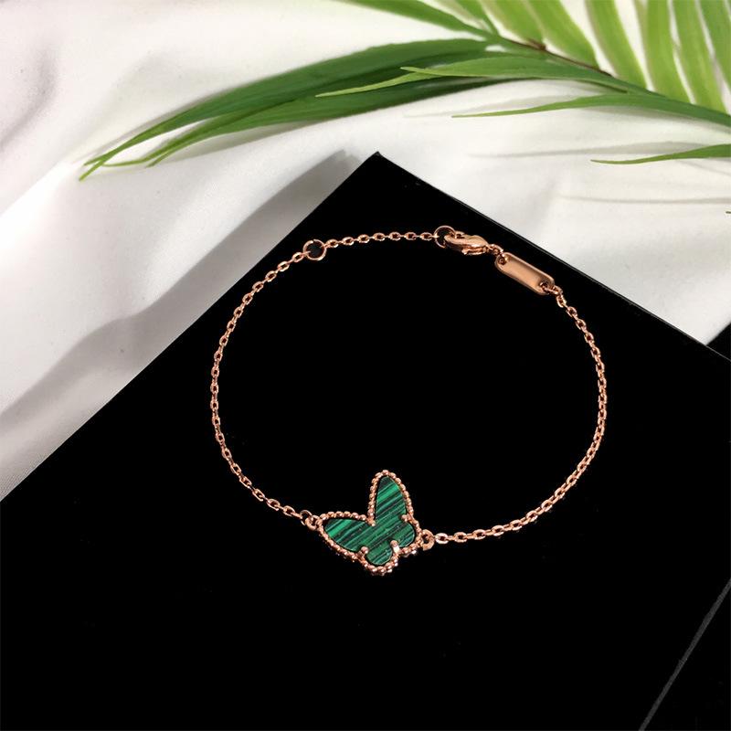 Pulseira Simples Estilo Frio INS Borboleta: Design Suave e Fresco Japonês e Coreano com Carcaça Branca para Mulheres