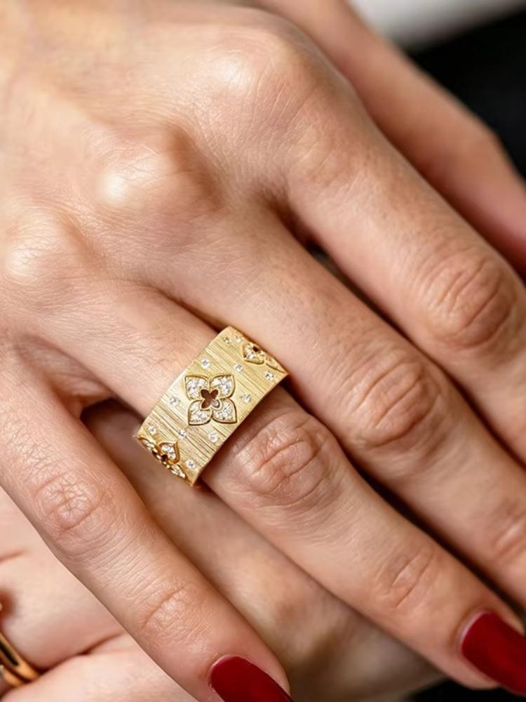 Retro Heart-shaped Ring for Women-fashion Wide Ring Zircon Jewelry-birthday Gift