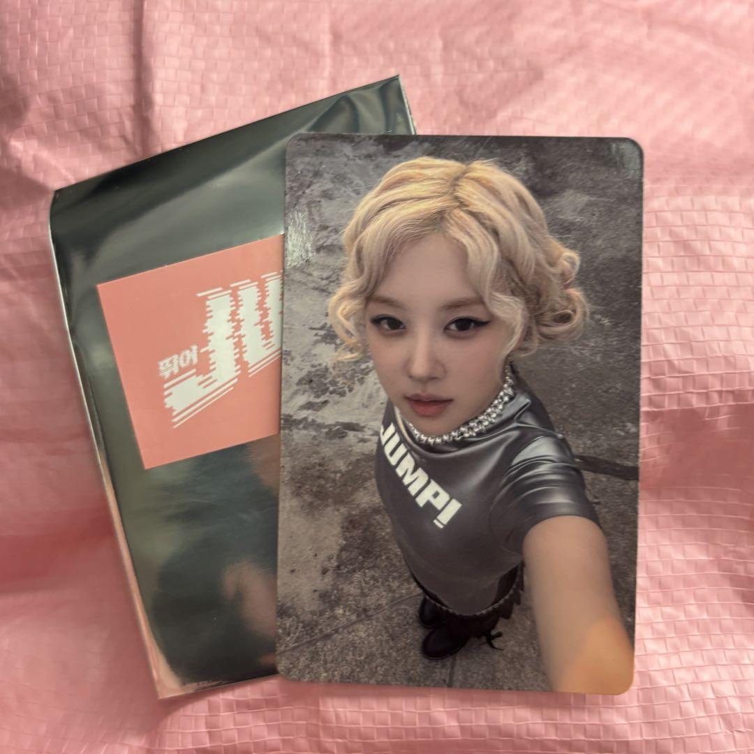 

[USED] BLACKPINK DEADLINE pop up 15,000 yen purchase bonus Rosé