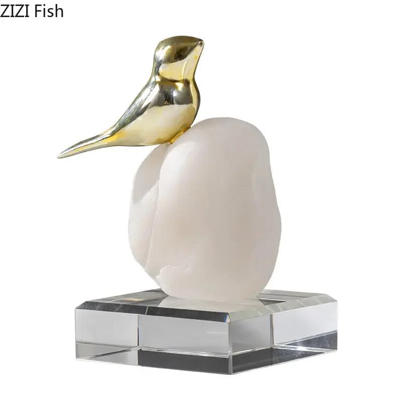 Golden Bird Statue Crystal Base Ornaments Desk Decoration Gold-plated Bird Sculpture Modern Home Decor Living Room Furnishings