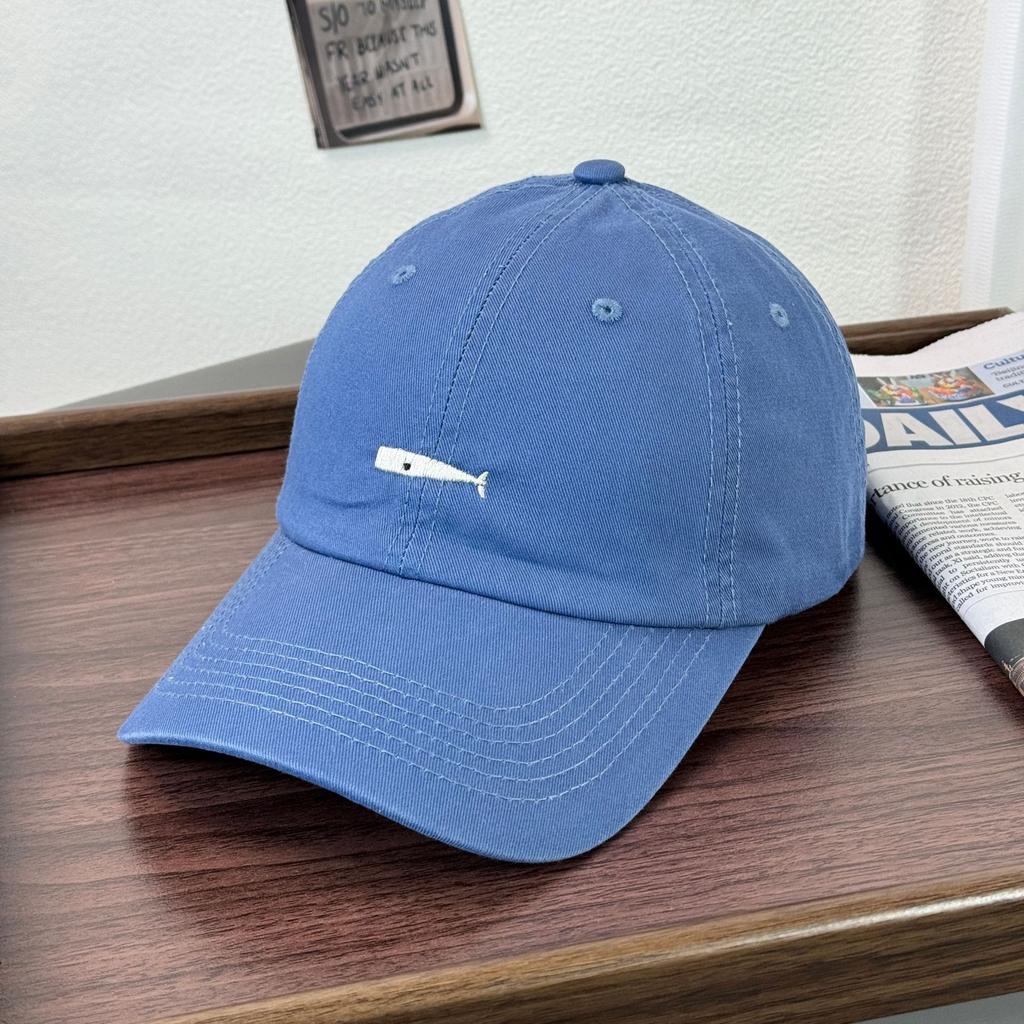Fashion Hat Korean version of simple little whale embroidered baseball cap Japanese literary tide student versatile casual fashion cap couple