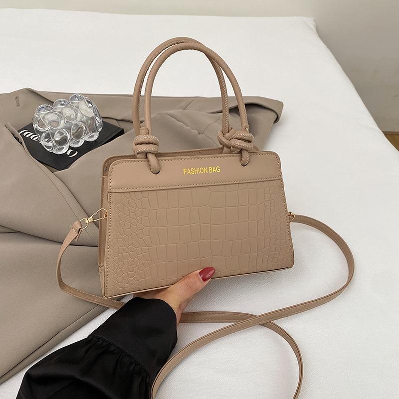 Trendy New Product Casual Temperament Portable Commuter Bag Women's Fashion Simple Shoulder Small Square Bag Messenger Bag