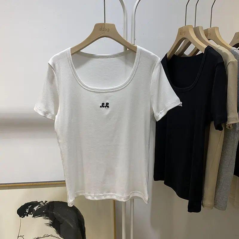 

Женская летняя футболка-пуловер с квадратным вырезом, вышивкой и приталенного силуэта 2XL (65-75 kg)