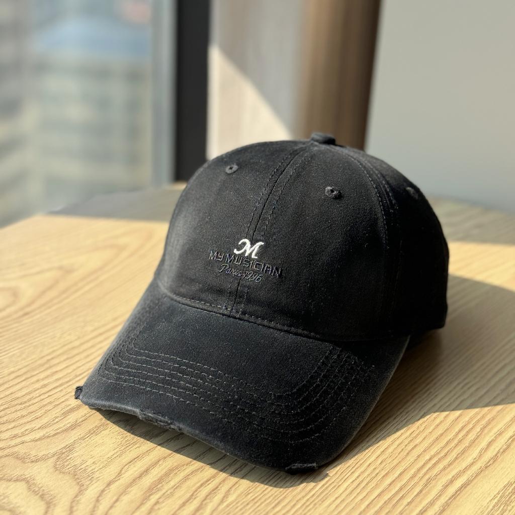 Spring and summer new style, fresh and simple embroidered soft-top baseball cap, fashionable and versatile hat that makes the face look smaller,