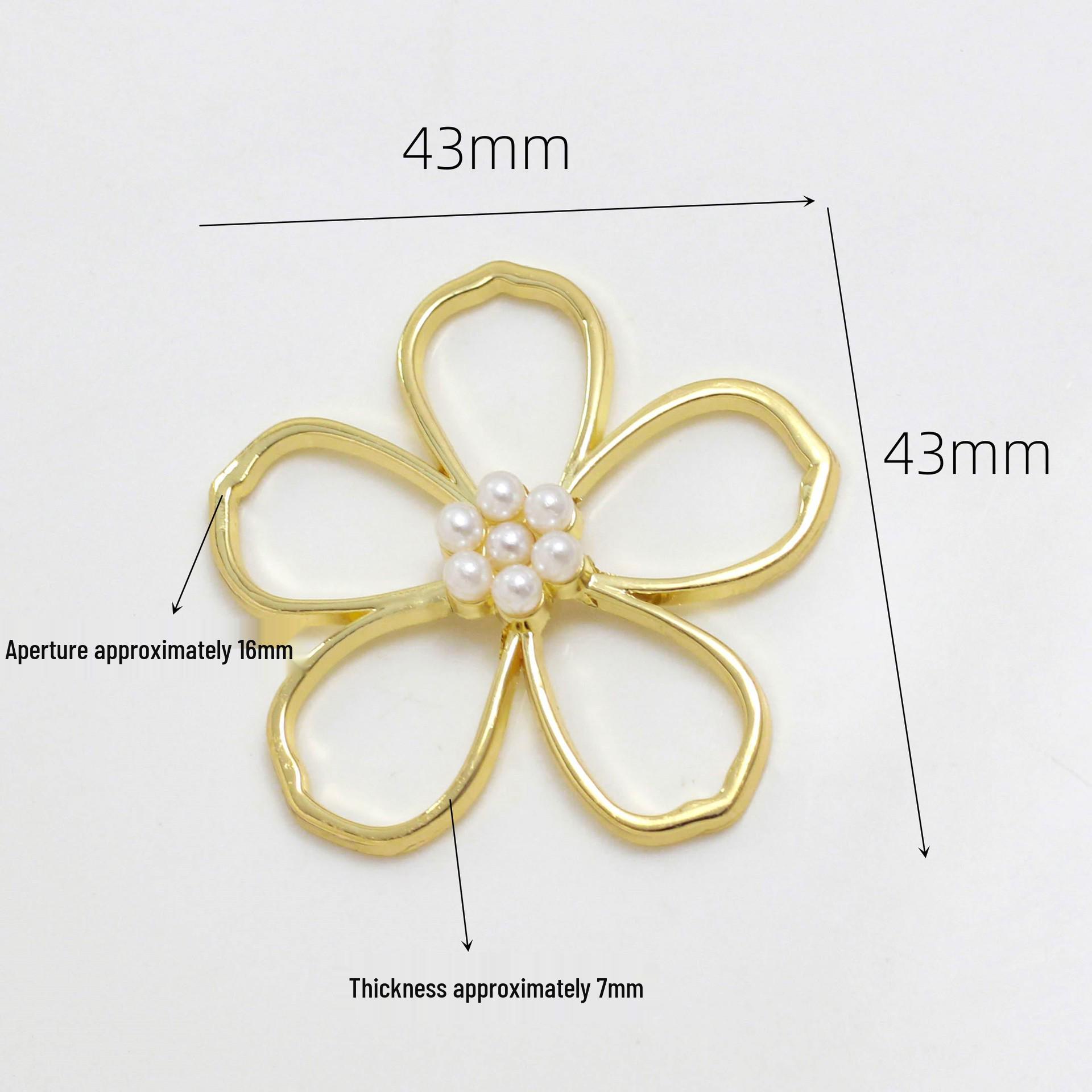 Korean-Style Handmade Jewelry: K Gold Alloy Flower Pendants with Rhinestones.