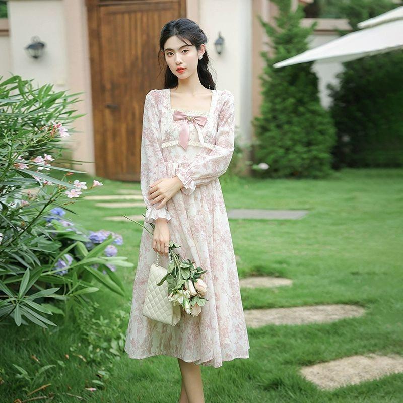Sweet floral long-sleeved dress women's autumn high-end temperament long dress waist gentle wind skirt