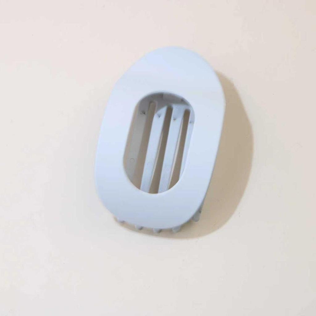 Large Round Duckbill Hair Clip with Strong Grip and Bendable Teeth - Hair Accessory