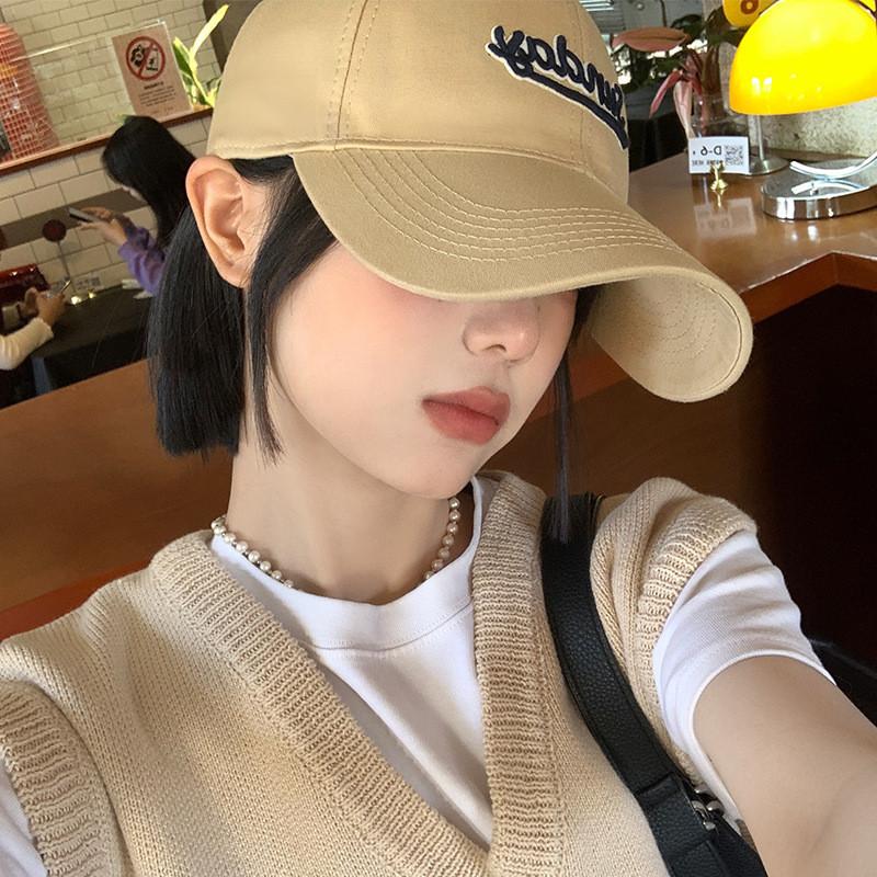 Womens Style Minimalist Cotton Baseball Cap With Letter Details And Adjustable Fit For Summer