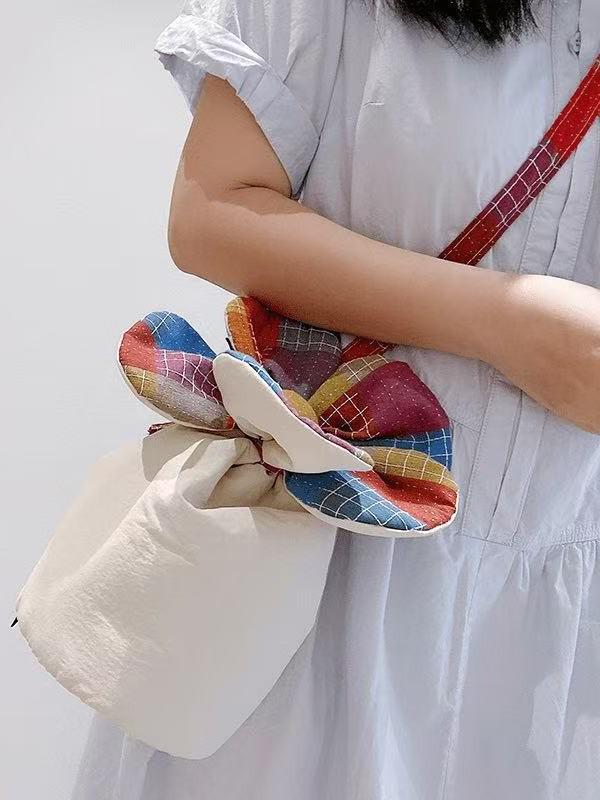 2025 Sommer Ethnischer Stil Dreifarbig Floral Kosmos Umhängetasche