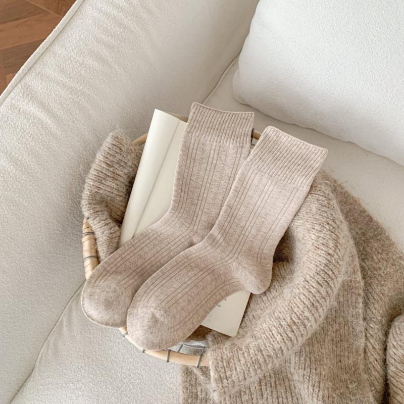 

Женские осенние простые носки-гольфы в вертикальную полоску, не скользящие, не спадающие 1 pair света кофе